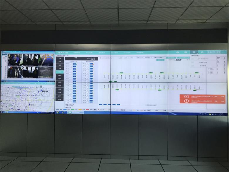 北京车展老外组团参观E3馆比亚迪出海战略彰显硬核实力(图1)